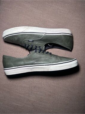Vans California Authentic Olive Green Low-Top Leather Sneakers size 12